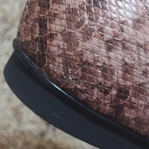 Donald Pliner Women's Deedee 7M Faux Snakeskin Pink/Purple Slip on Loafer Flats - Picture 12 of 12